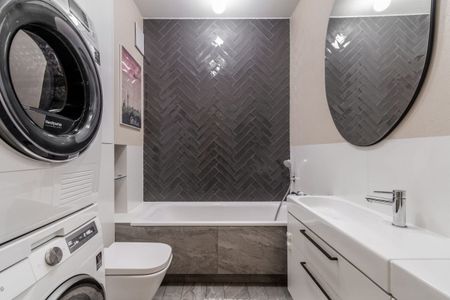 4 pokoje w wysokim standardzie tuż przy metrze 100.8 m² - Photo 5