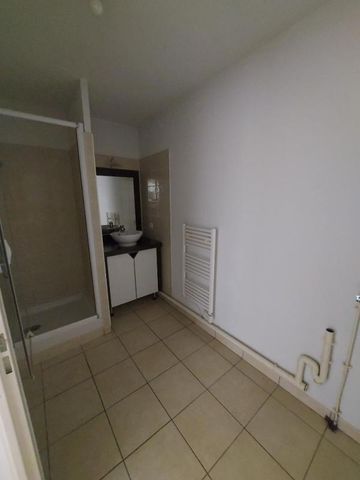 Location Appartement 2 pièces 47m² TALENCE 33400 - Photo 4