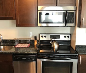 2 Bedroom Condo Downtown - Photo 4