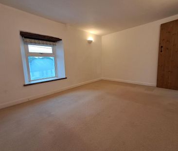 2 bedroom semi-detached house to rent - Photo 4