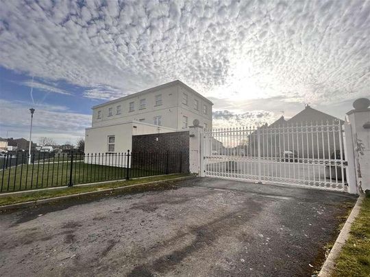 Old Police Station, Whitbourne Avenue, Swindon, SN3 - Photo 1