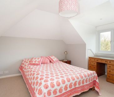 6 bedroom detached house to rent - Photo 3