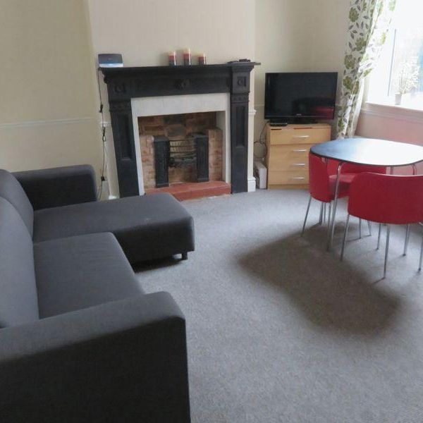 1 bedroom in a house share to rent - Photo 1