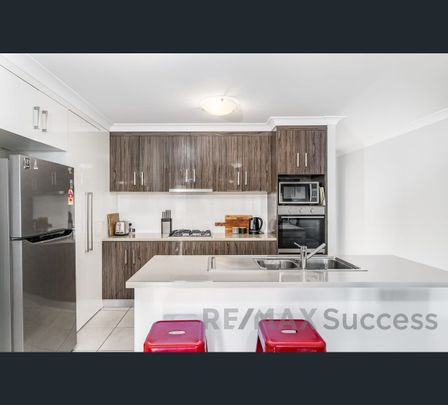 2/77 Platz Street, Darling Heights, Qld 4350 - Photo 1