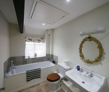 2 bedroom barn conversion to rent - Photo 5