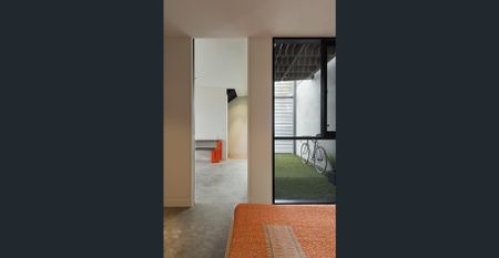 3 Level Modern Townhouse In Prime Location - Photo 5