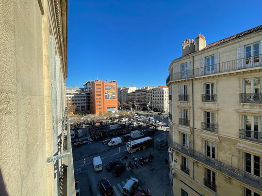 Location T3 Meublé 56m² Marseille 13002 Joliette - Photo 1