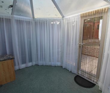 2 bedroom terraced house to rent - Photo 6