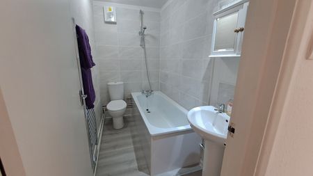 South Terrace - Photo 3