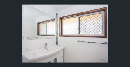 Walk to the River – Low-Maintenance Living in Central Tweed Heads - Photo 5