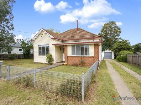 82 Kennedy Street, Armidale NSW 2350 - Photo 3