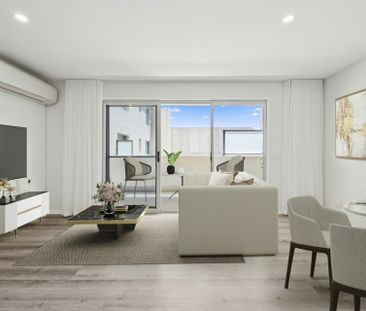 Conveniently Located - Photo 1