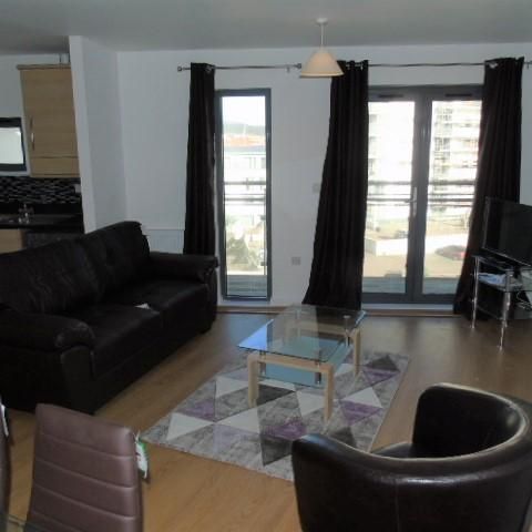 2 bedroom apartment to rent - Photo 1