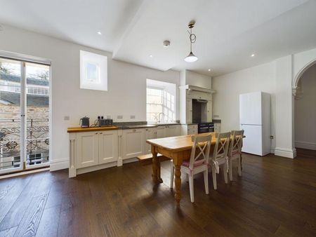 2 bedroom apartment to rent - Photo 5