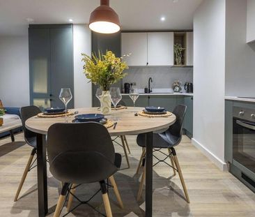 1 bedroom in a flat share to rent - Photo 3