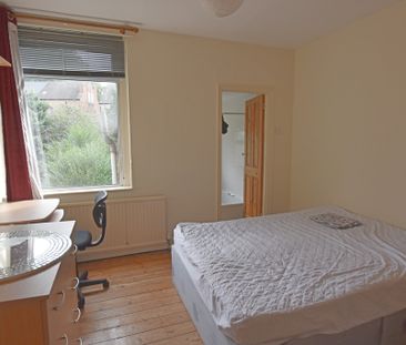 4 Bedroom End Terraced House - Photo 5