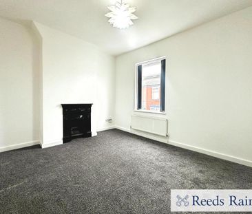 2 bedroom terraced house to rent - Photo 4