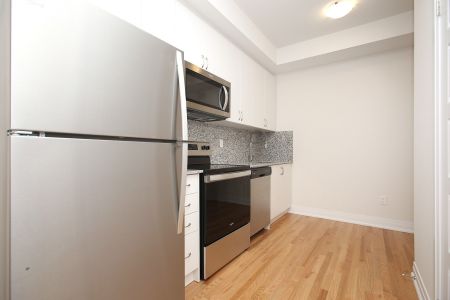 For Lease - 721 Lawrence Avenue Unit# 82, Toronto, Ontario - Photo 2