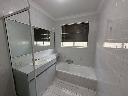 26 Helby Cl, Merriwa WA 6030 - House For Rent | Domain - Photo 2