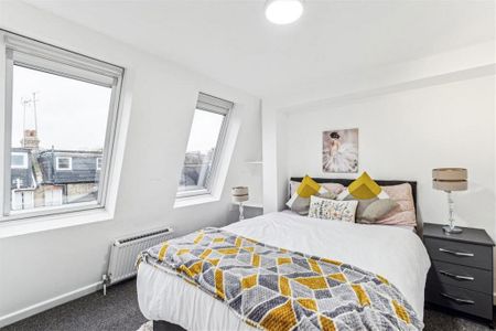 3 bedroom flat to rent - Photo 4