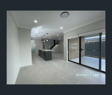 10 Garganey Parade (Melonba), Marsden Park, NSW 2765 - Photo 4