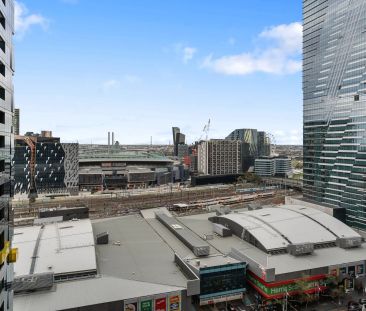 Sky-High Living in the Heart of Melbourne - Photo 5