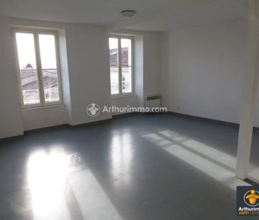 Location Appartement 1 pièces 32 m2 à Saint-Jean-d'Angély - Photo 4