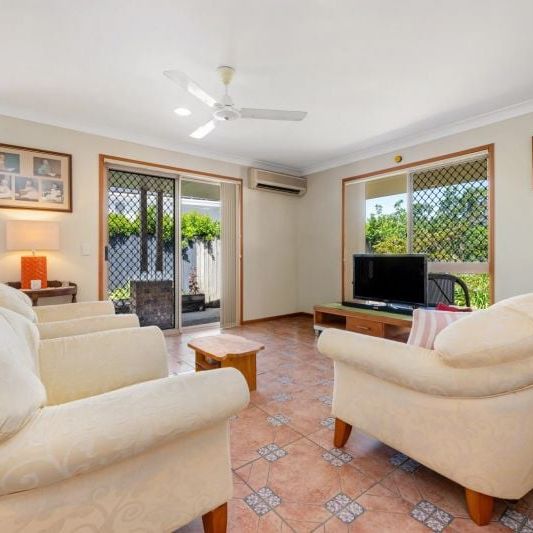 Charming 3-Bedroom Home in Quiet Gaythorne Street - Photo 1