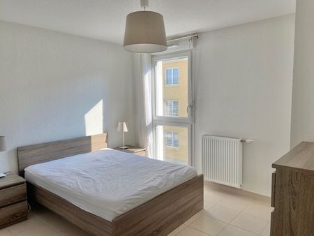 Location Appartement 2 pièces 40m² - Photo 3