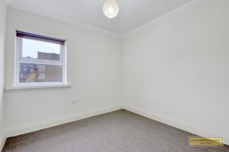 Beautiful Flat, Charles Street, Nr Town Center, Darwen - Photo 4