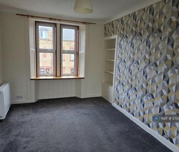 3 bedroom flat to rent - Photo 2