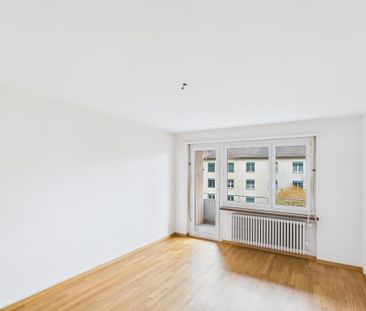Charmante 2-Zimmer-Wohnung mit Balkon in Zürich-Witikon - Photo 1