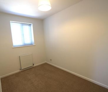 2 bedroom semi-detached house to rent - Photo 3