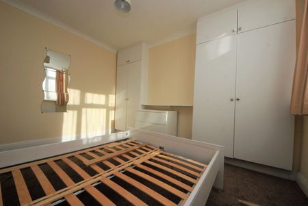 Hillfield Avenue, Colindale, NW9 - Photo 4