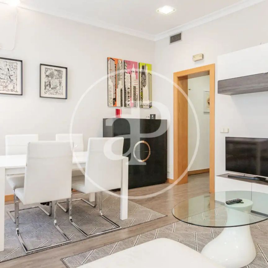 Piso de alquiler en C. de la Virgen de Los Peligros, 8, Cortes - Huertas - Photo 1