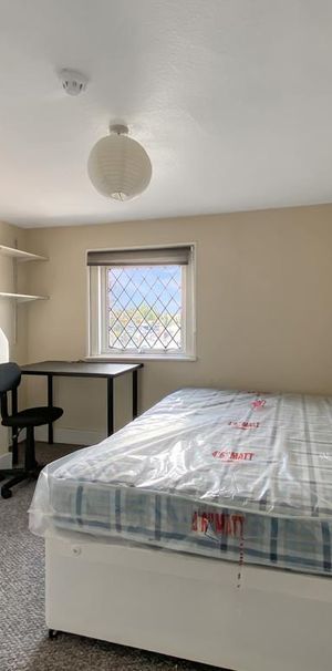 5 bedroom house share to rent - Photo 1