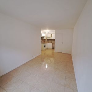 Location appartement 1 pièce, 24.60m², Grisy-Suisnes - Photo 3