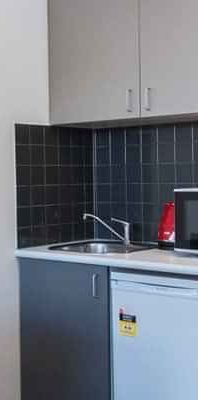 Studio Apartment - Photo 2