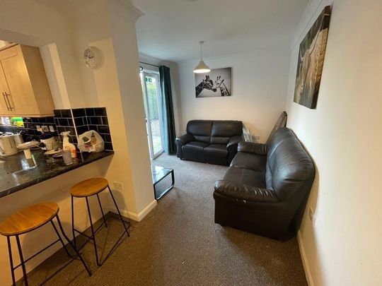 5 bedroom house to rent - Photo 1