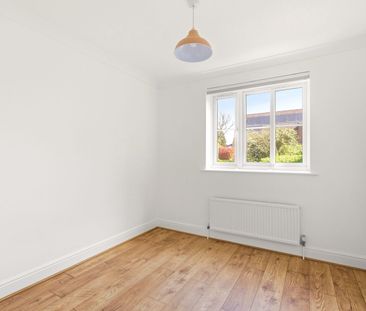 Available unfurnished from 23/04/2026 - Photo 1