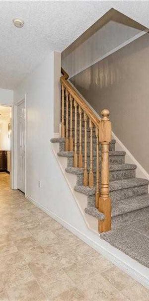 14 Law Dr, Guelph - Photo 1