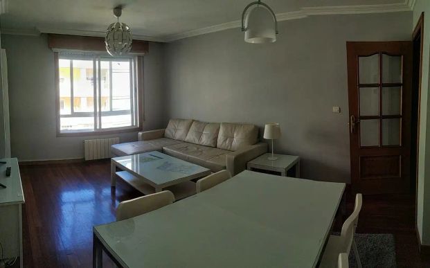 Piso de alquiler en Rúa Escultor Gregorio Fernández, 19, Fátima - Photo 1
