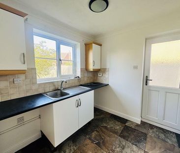3 bedroom detached house to rent - Photo 6