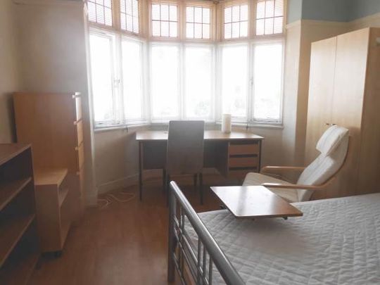 4 bedroom house to rent - Photo 1