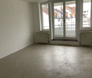 Wohnglück - günstig geschnittene 3-Zi.-Wohnung (WBS) , BEWERBUNGEN ... - Photo 2