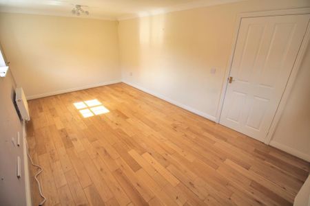 3 bedroom detached house to rent - Photo 2