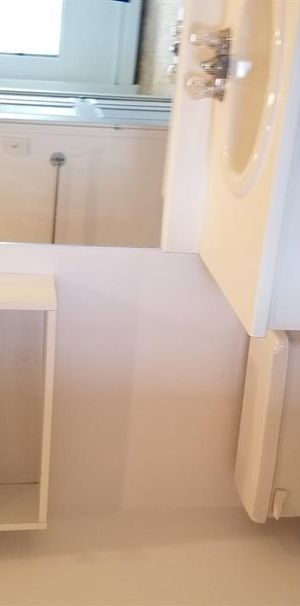 Appartement 3 chambres à louer Côte-Saint-Luc à 5150 MacDonald - Photo 1