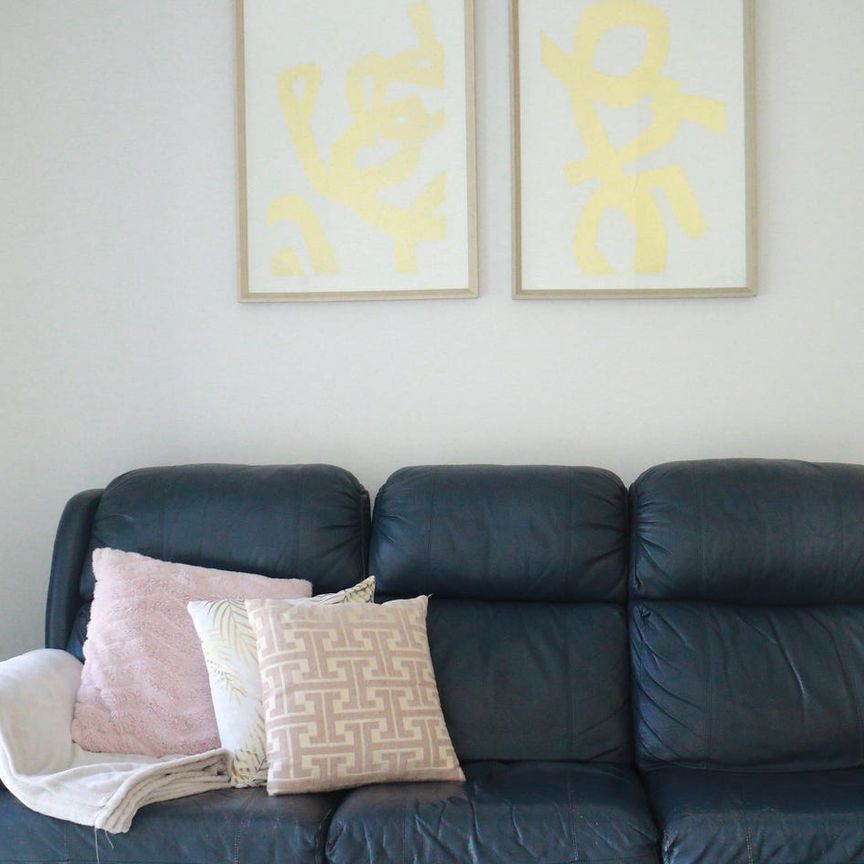 Modern Fully Furnished Apartment in Prime Waitara Location - Photo 1