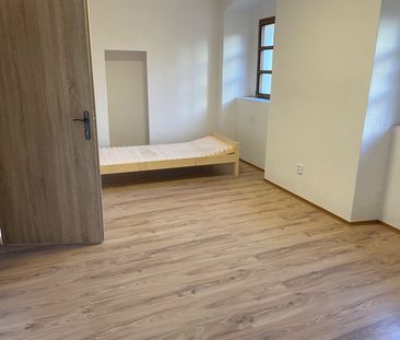 Pronájem bytu 2+kk • 41 m² bez realitkySušilovo náměstí, Rousínov -... - Photo 1