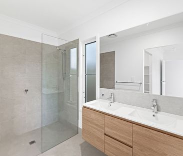 Brand new 4-Bedroom Home with Pool - Photo 1